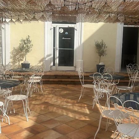 Hotel Le Patio De Fabio Bollène Zewnętrze zdjęcie