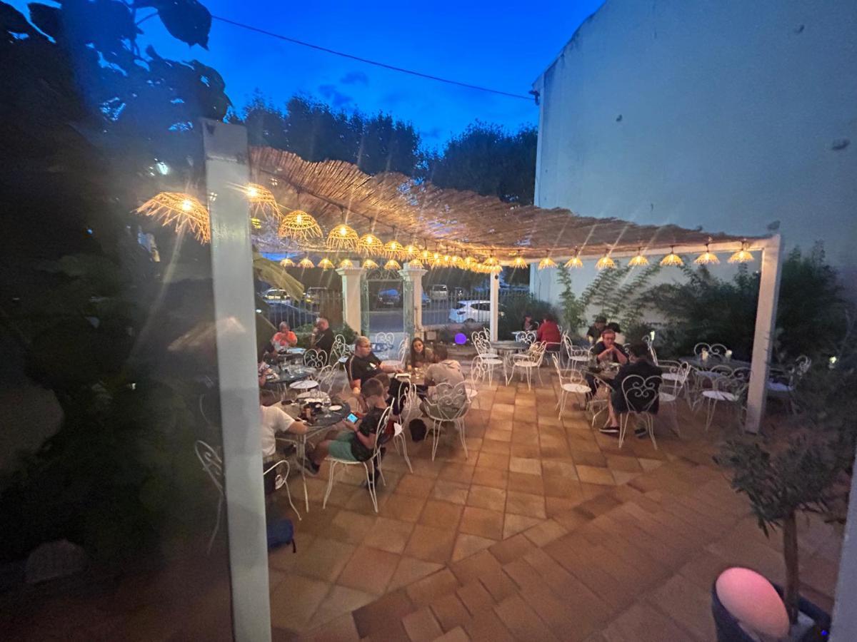 Hotel Le Patio De Fabio Bollène Zewnętrze zdjęcie