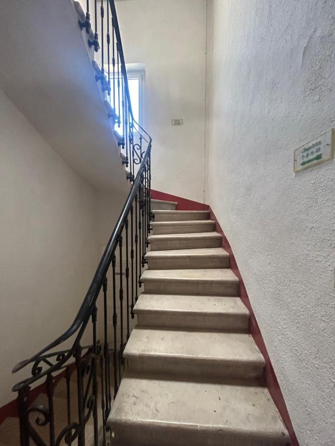 Hotel Le Patio De Fabio Bollène Zewnętrze zdjęcie