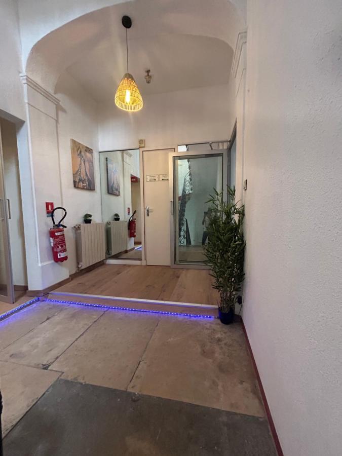 Hotel Le Patio De Fabio Bollène Zewnętrze zdjęcie